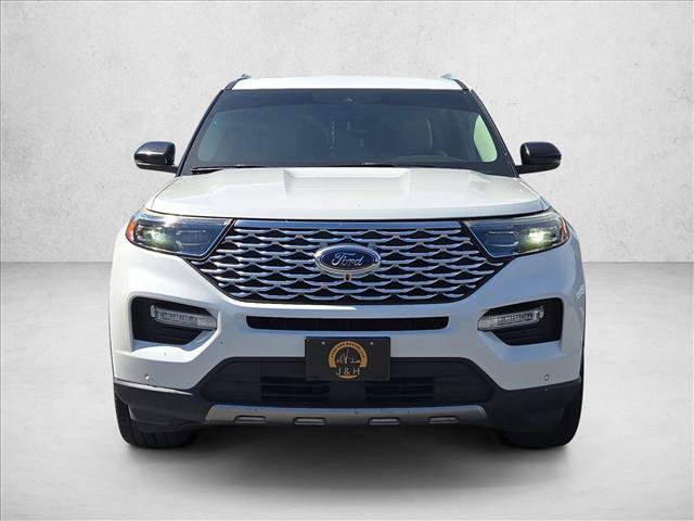 Certified 2020 Ford Explorer Platinum w/ Premium Technology Package AWD/4WD image 2