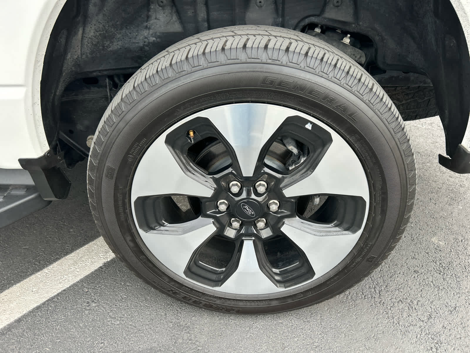 Certified 2024 Ford F150 Lightning Platinum AWD/4WD image 36