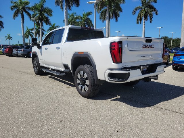 Used 2025 GMC Sierra 2500 Denali AWD/4WD image 4
