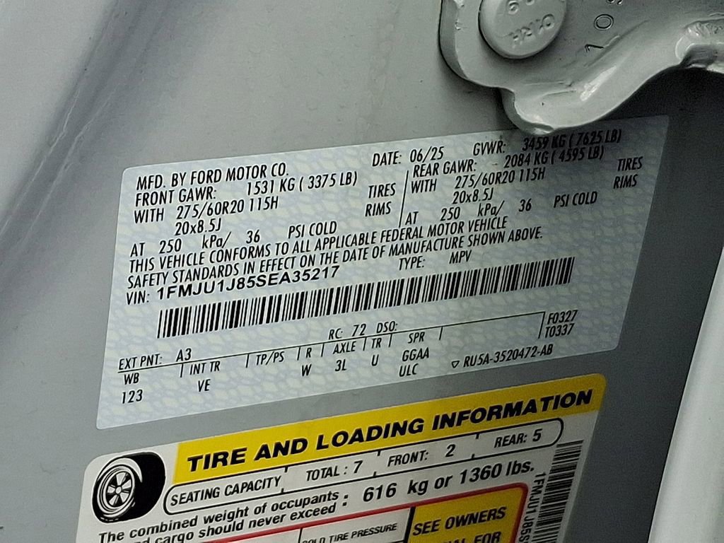 Certified 2025 Ford Expedition Active image 28