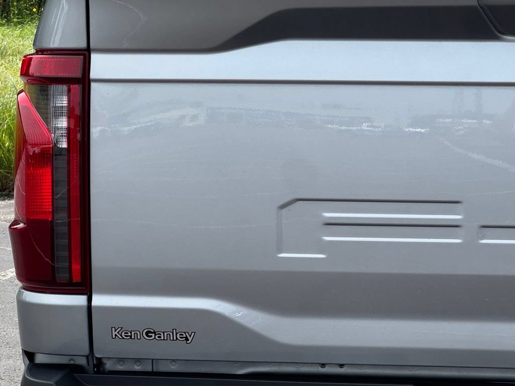 Certified 2024 Ford F150 XLT AWD/4WD image 11