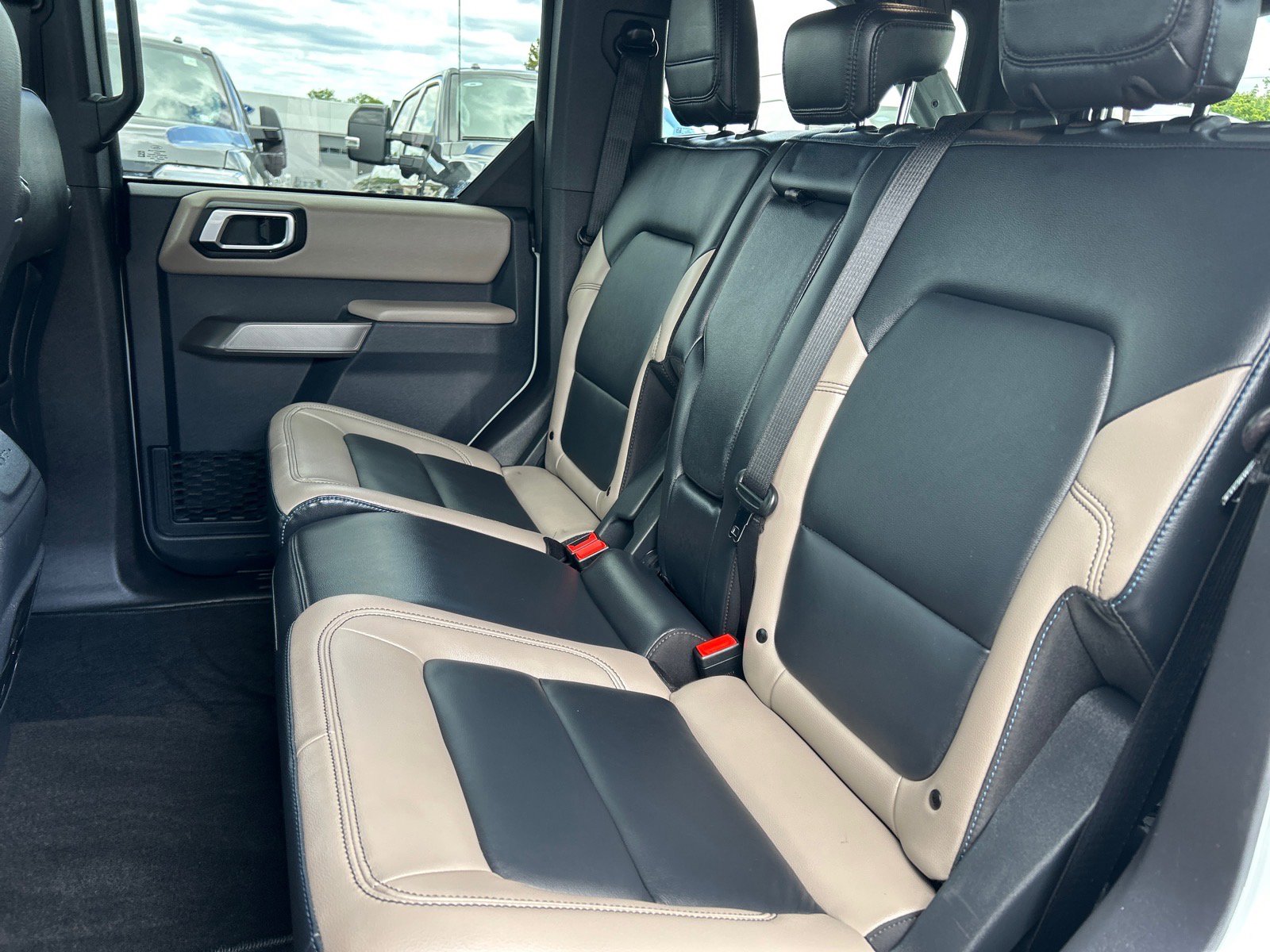 Certified 2023 Ford Bronco Wildtrak AWD/4WD image 11