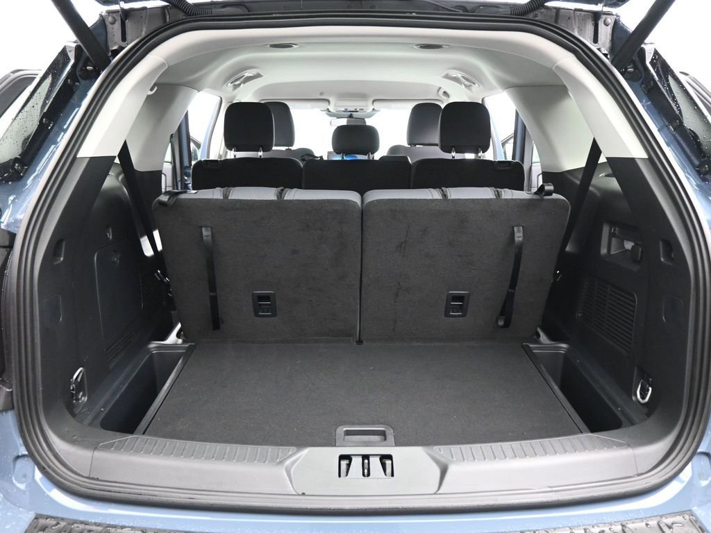 Certified 2025 Ford Explorer Active image 21