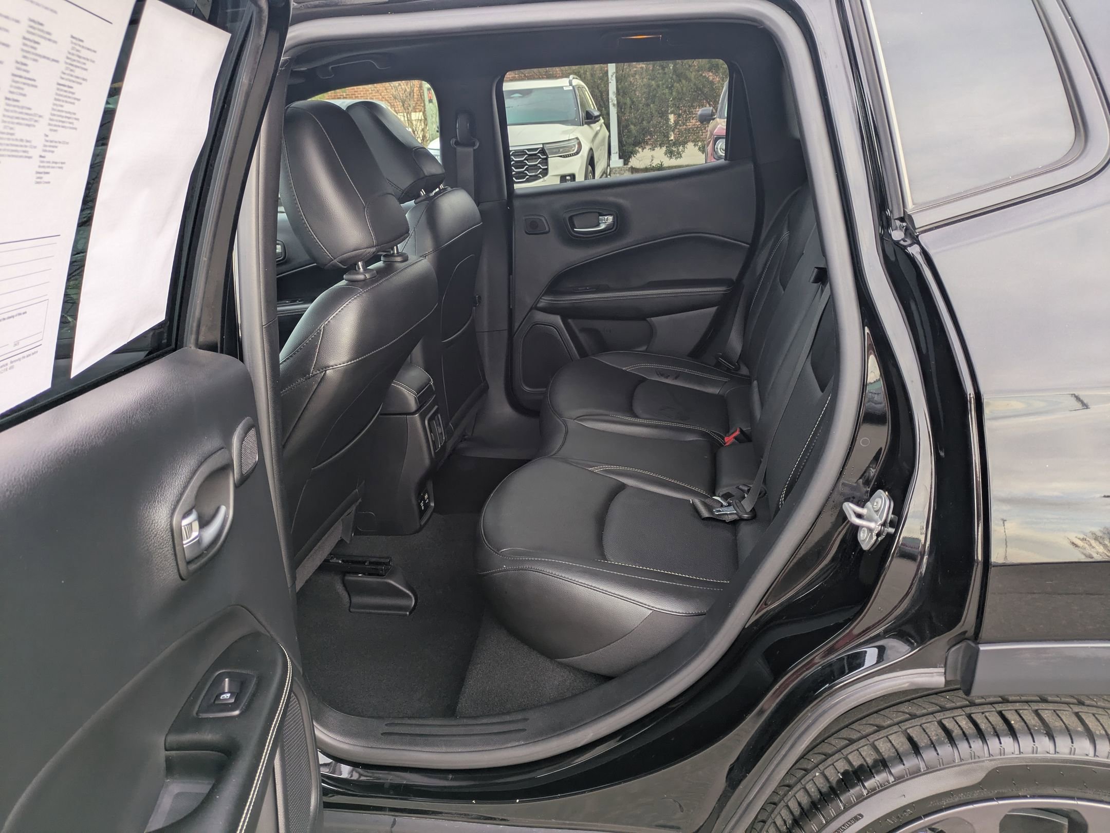 Used 2021 Jeep Compass Latitude w/ Sun and Sound Group image 29