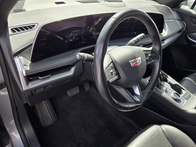 Used 2025 Cadillac XT4 Premium Luxury FWD image 18