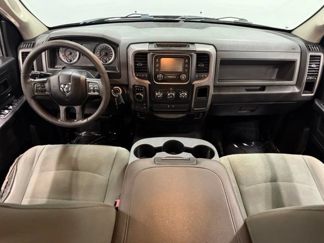 Used 2018 RAM 1500 Express AWD/4WD image 31