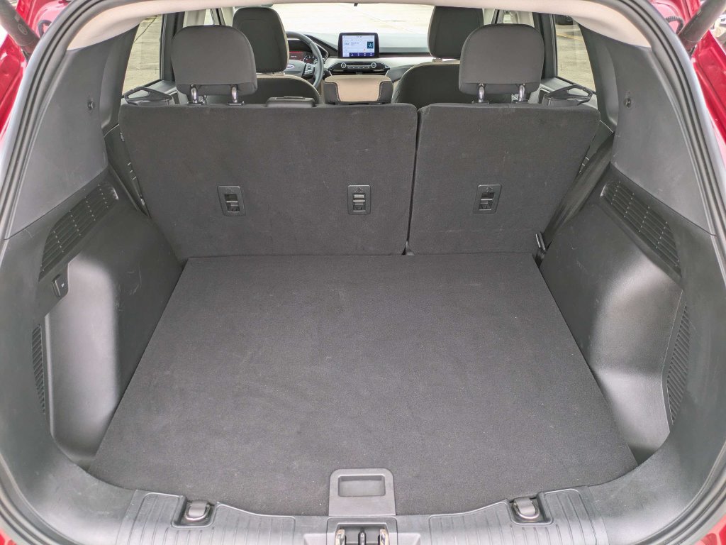 Certified 2021 Ford Escape SE w/ SE Sport Appearance Package FWD image 13