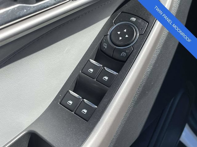 Certified 2023 Ford Explorer XLT w/ Equipment Group 202A RWD image 14