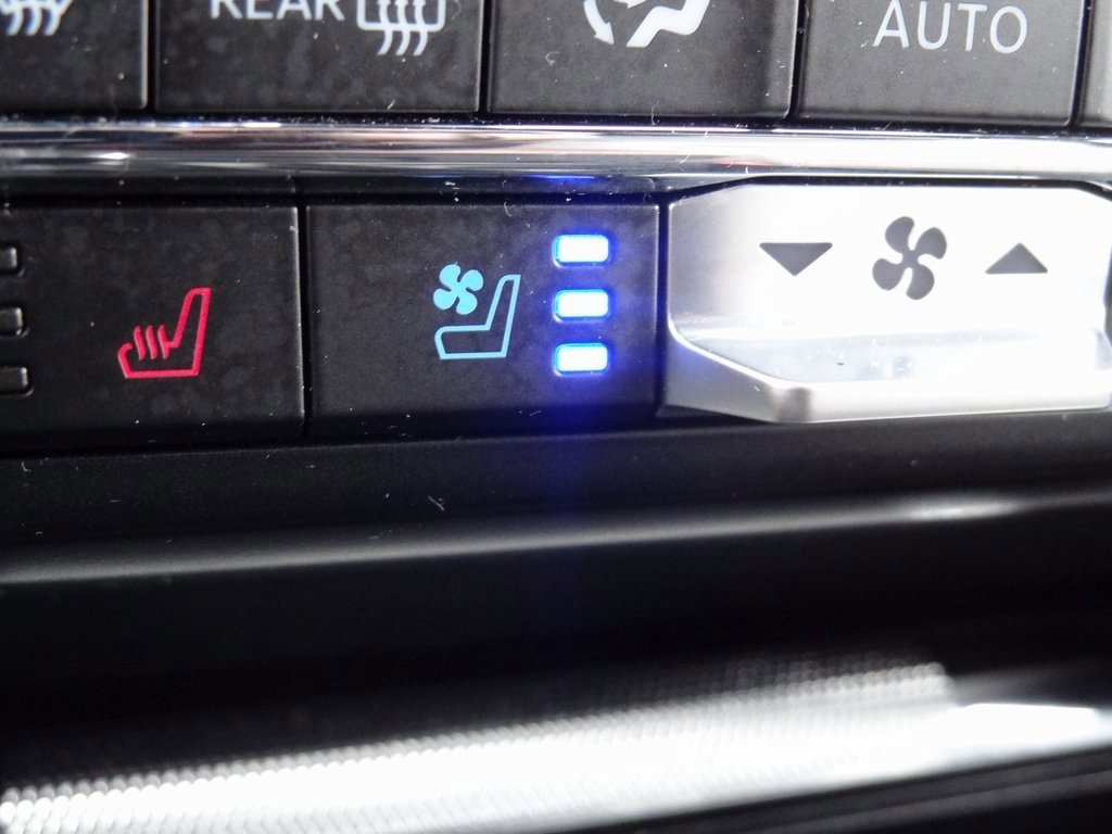 Certified 2023 Ford F150 Lariat w/ Equipment Group 502A High image 41