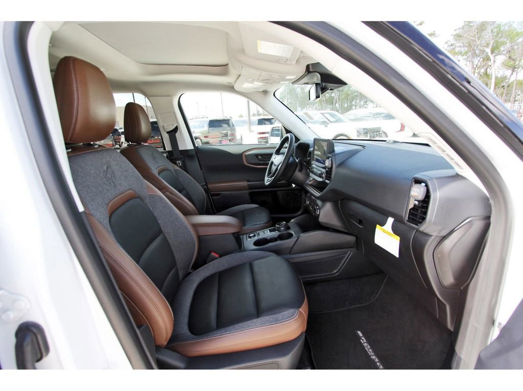 Certified 2024 Ford Bronco Sport Outer Banks w/ Tech Package image 26