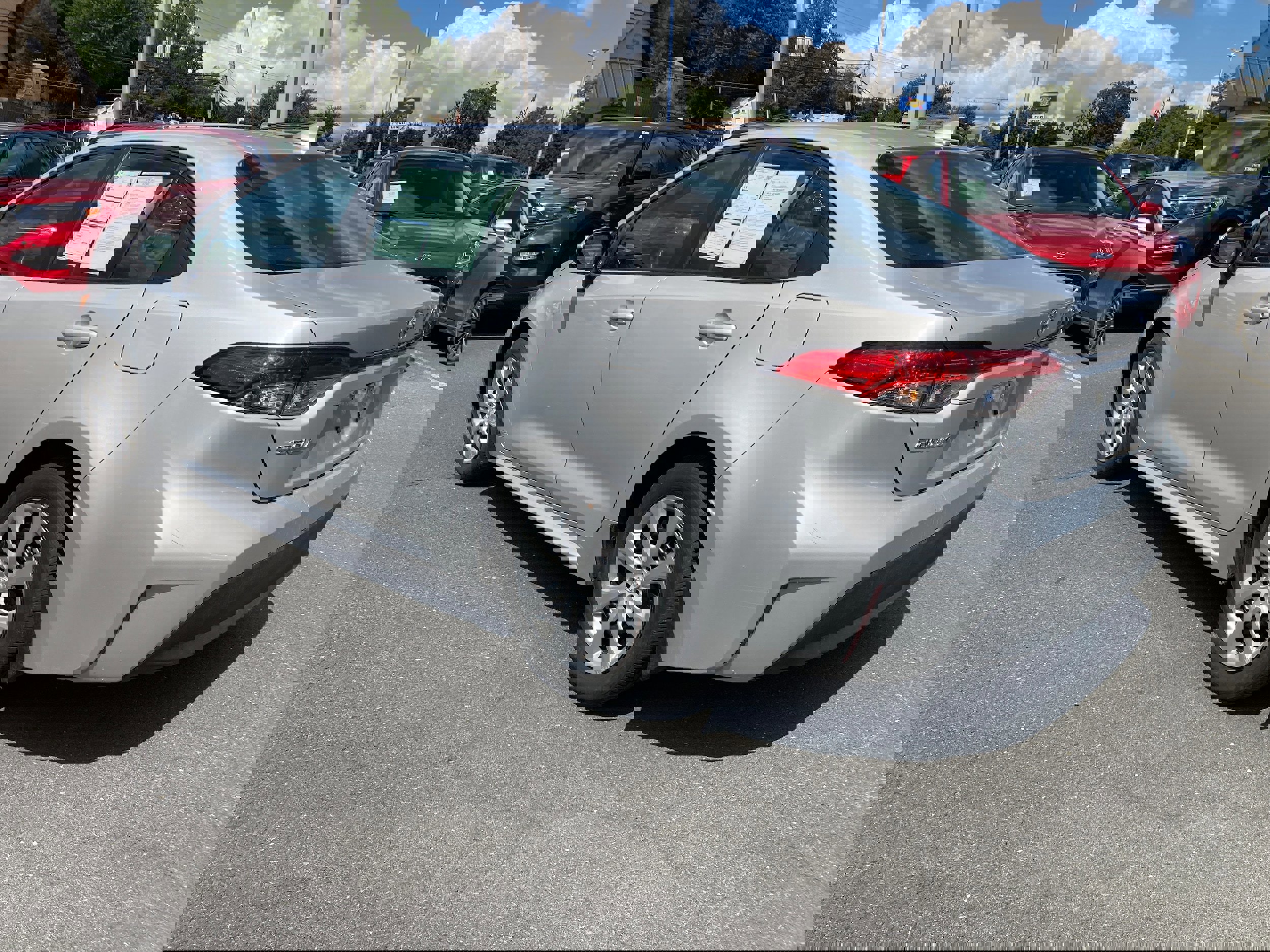 Used 2024 Toyota Corolla LE image 3