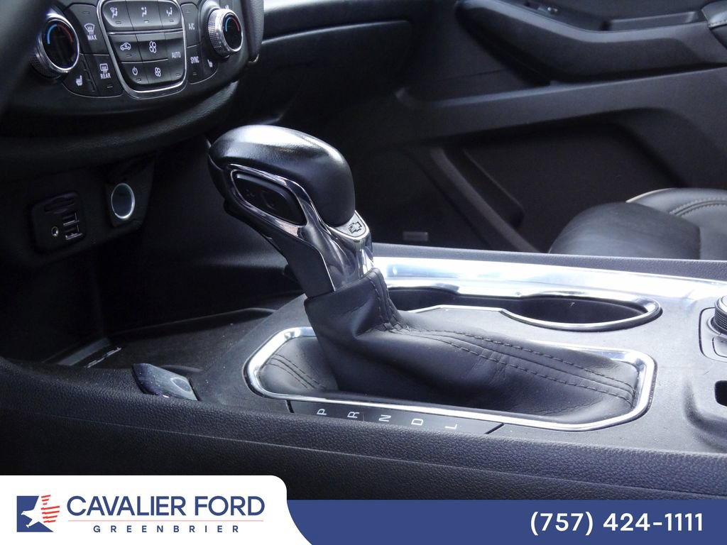 Used 2023 Chevrolet Traverse Premier w/ Redline Edition AWD/4WD image 8