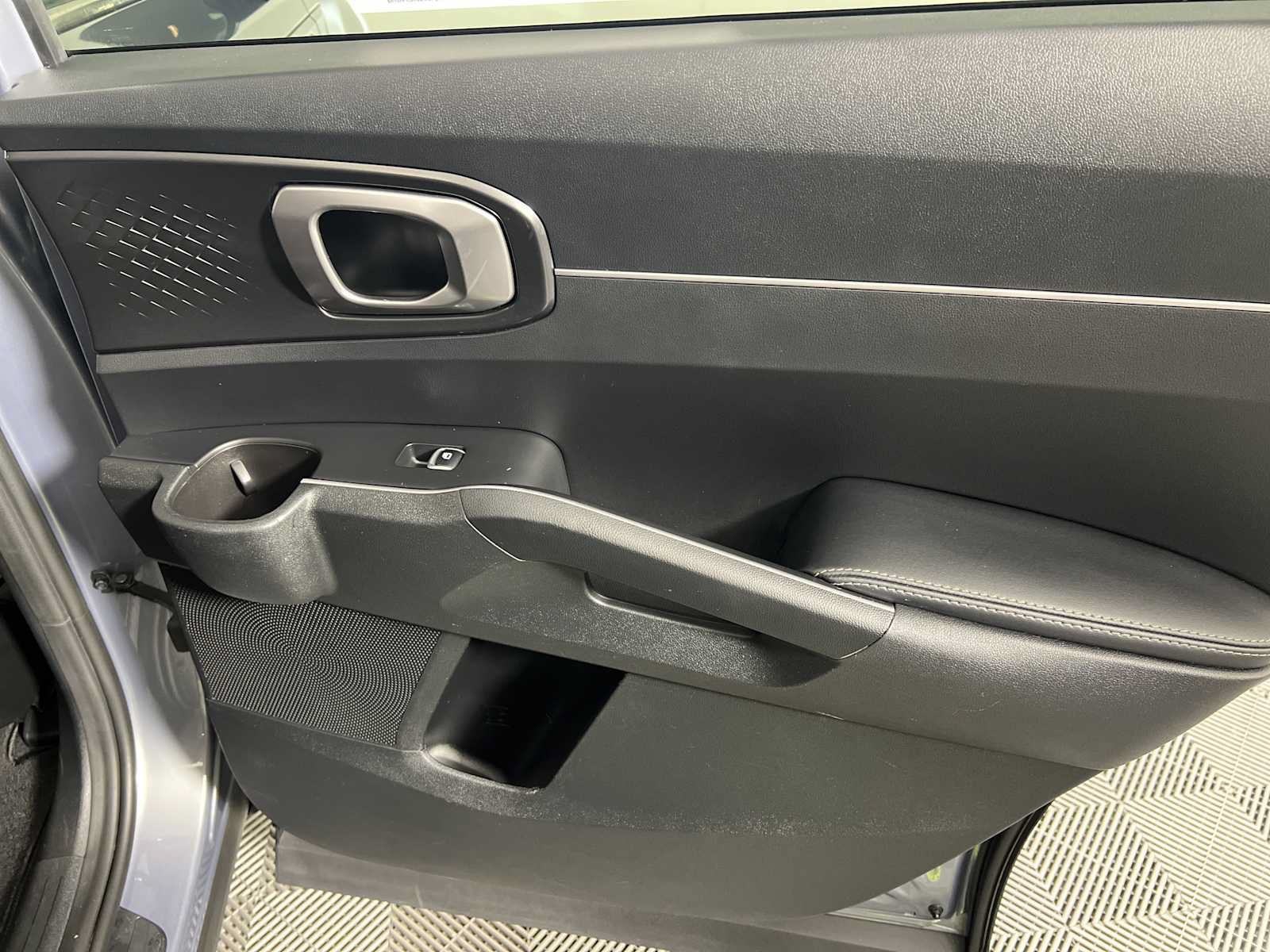 Used 2021 Kia Sorento S FWD image 20