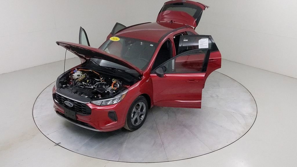 Certified 2024 Ford Escape ST-Line w/ Equipment Group 301A image 42