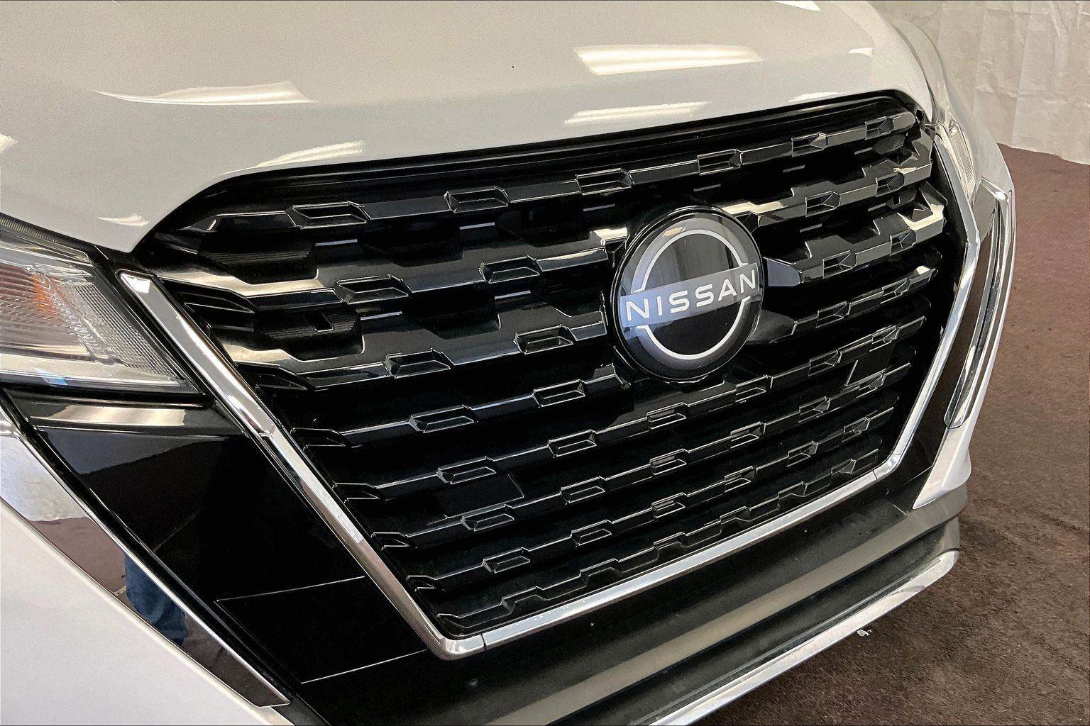 Used 2022 Nissan Kicks S image 29