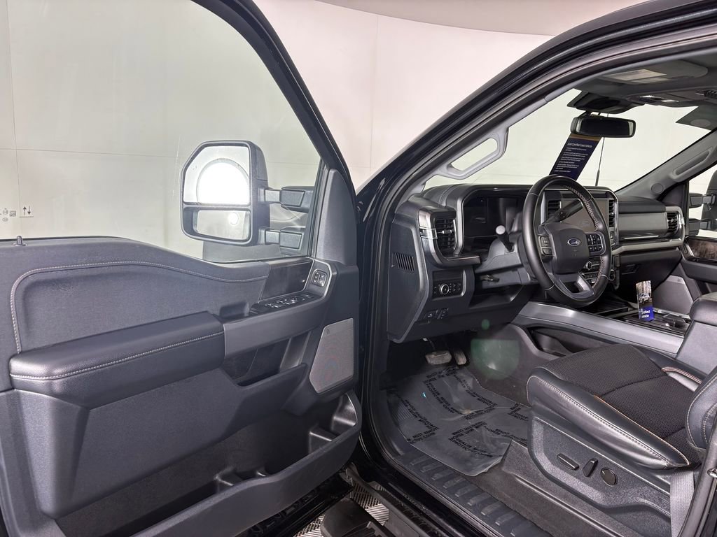 Certified 2025 Ford F350 Lariat AWD/4WD image 11