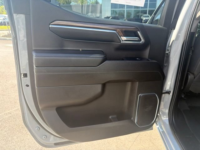 Used 2024 Chevrolet Silverado 1500 RST AWD/4WD image 11