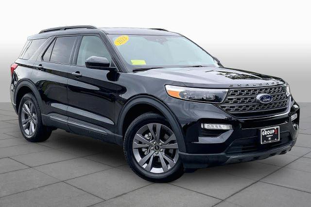 Certified 2022 Ford Explorer XLT w/ Equipment Group 202A AWD/4WD image 3