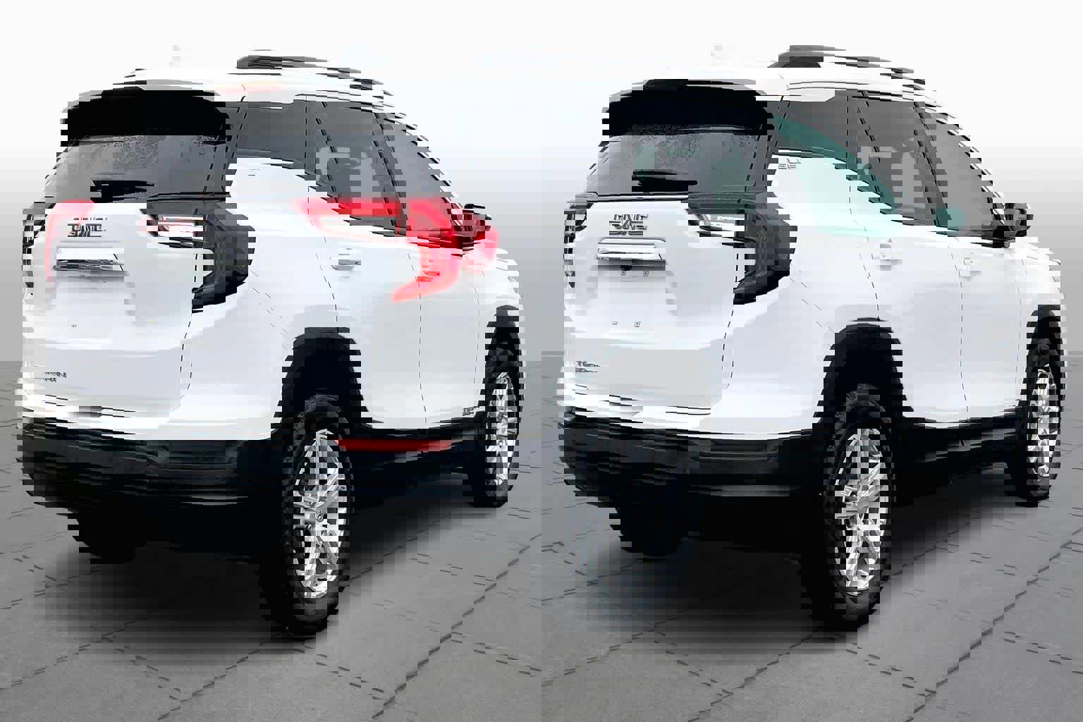 Used 2022 GMC Terrain SLE w/ Driver Convenience Package image 4