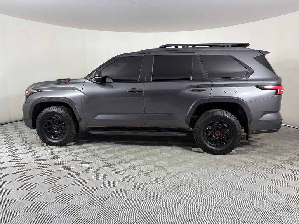 Used 2025 Toyota Sequoia TRD Pro AWD/4WD image 4