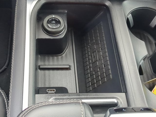 Certified 2025 Ford Expedition Platinum w/ Driver's Package AWD/4WD image 26