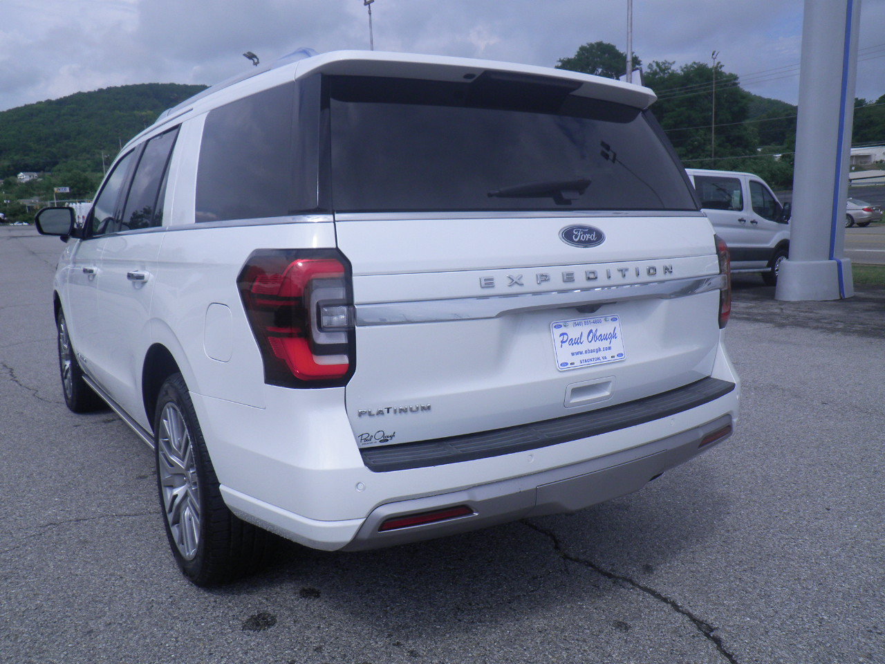 Certified 2023 Ford Expedition Platinum AWD/4WD image 5