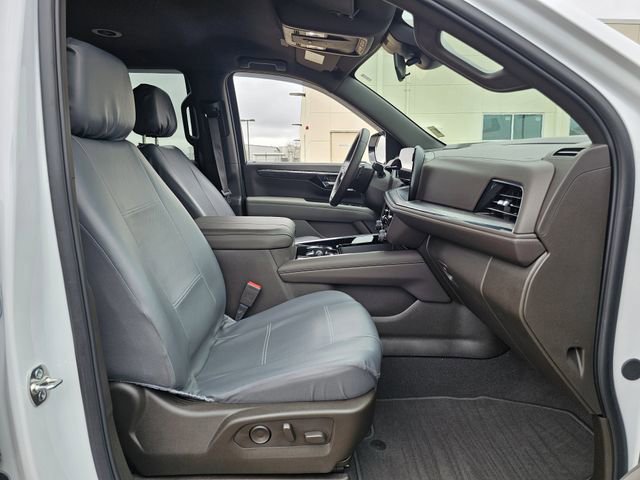 Used 2025 Chevrolet Tahoe LS image 27