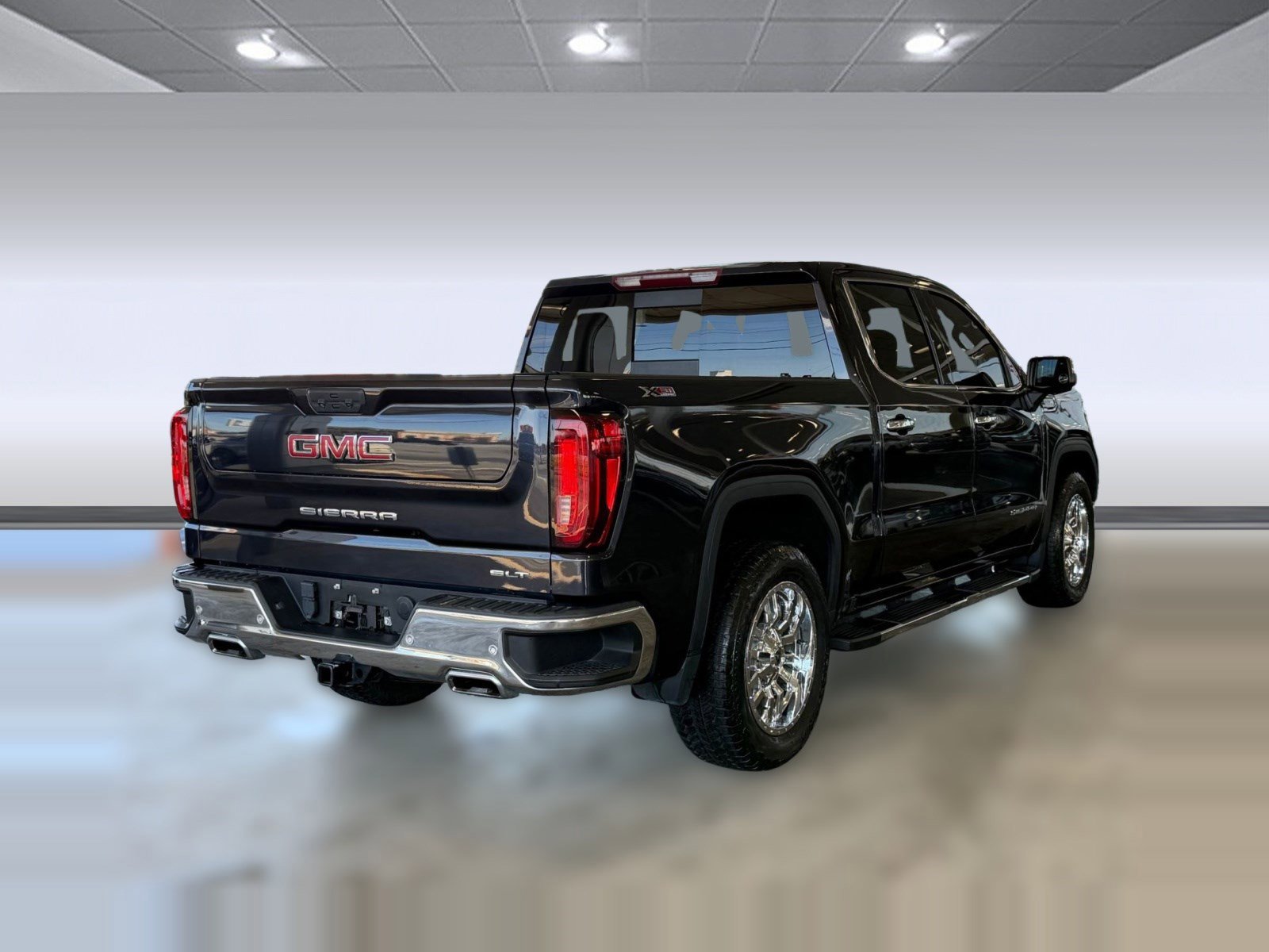 Used 2022 GMC Sierra 1500 SLT w/ SLT Premium Plus Package image 5