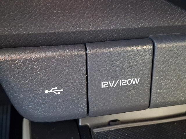 Used 2022 Toyota Camry LE image 19