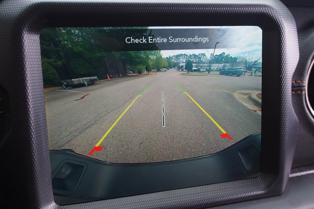 Used 2021 Jeep Gladiator Overland image 31