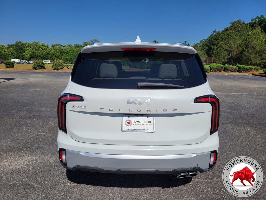 Used 2024 Kia Telluride EX w/ EX Captain's Chair Package image 4