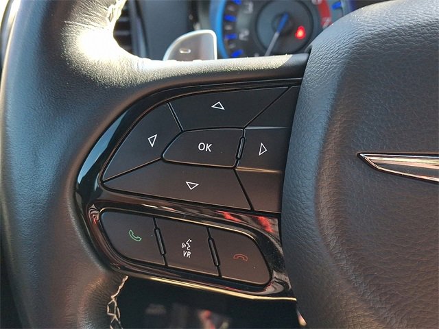 Used 2023 Chrysler 300 C image 21