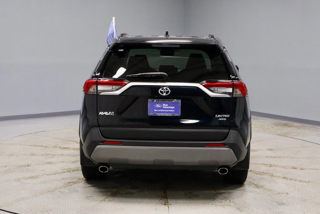Used 2019 Toyota RAV4 Limited w/ Advanced Technology Package image 4