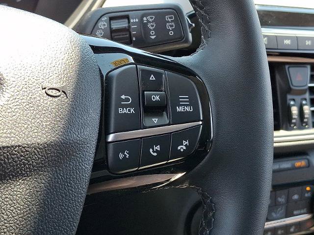 Certified 2022 Ford Escape SE w/ SE Sport Appearance Package AWD/4WD image 21