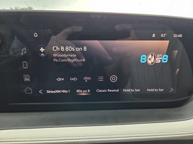 Used 2025 Buick Encore GX Avenir w/ Avenir Technology Package FWD image 26
