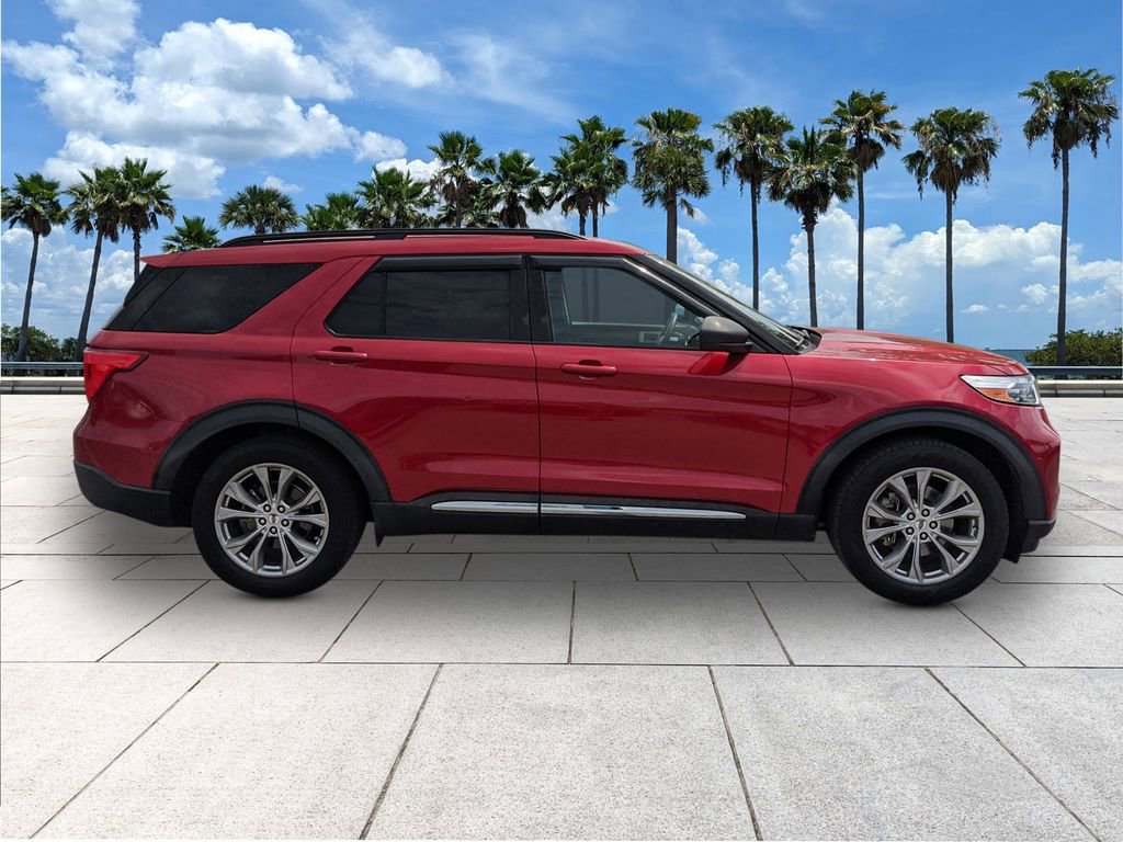 Certified 2022 Ford Explorer XLT w/ Equipment Group 202A image 8