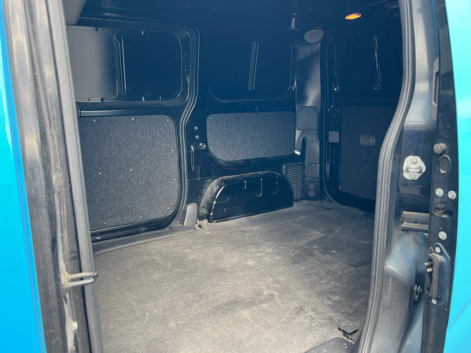 Used 2017 Nissan NV200 SV w/ Technology Package FWD image 11