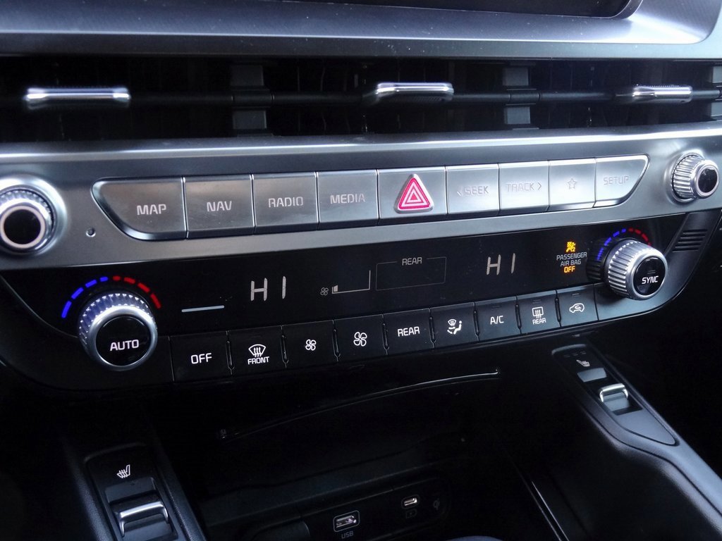 Used 2023 Kia Telluride S image 30