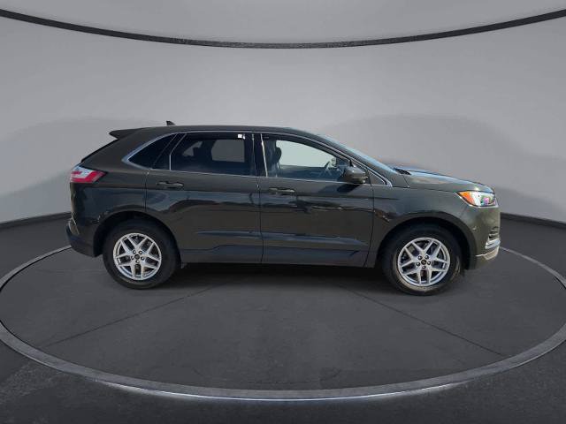 Certified 2023 Ford Edge SEL w/ Convenience Package AWD/4WD image 9