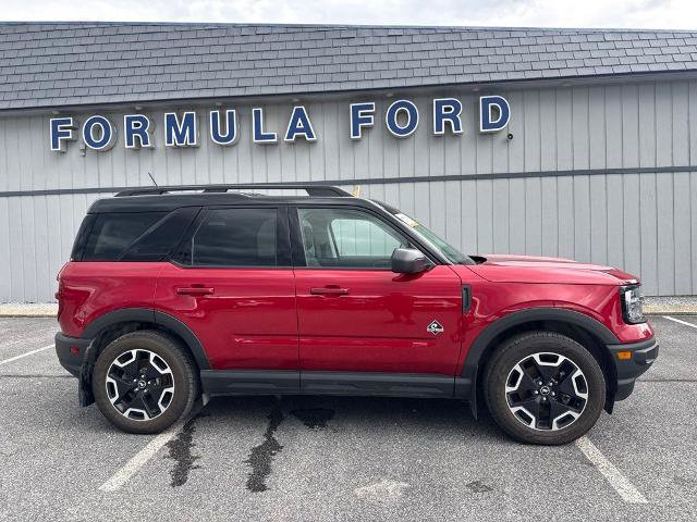 Certified 2021 Ford Bronco Sport Outer Banks w/ Outer Banks Package AWD/4WD image 2
