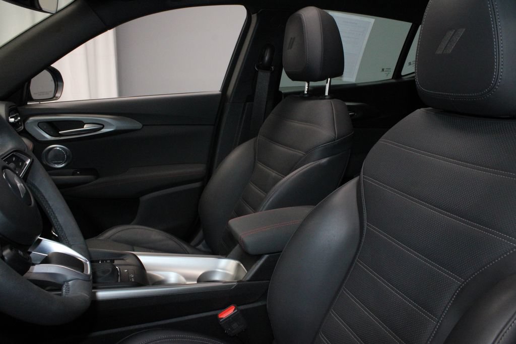 Used 2024 Dodge Hornet R/T Plus w/ R/T Blacktop Package AWD/4WD image 29