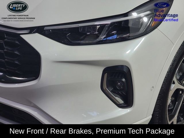 Certified 2023 Ford Escape ST-Line Elite w/ Premium Technology Package AWD/4WD image 9