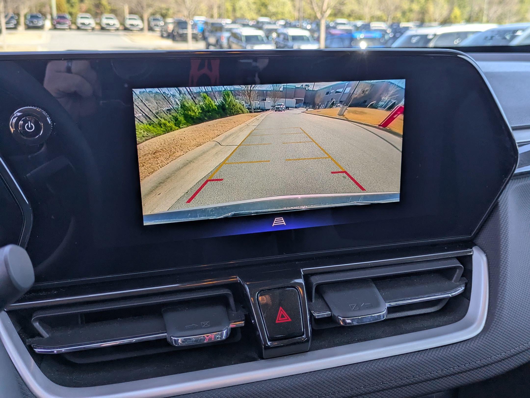 Used 2025 Chevrolet TrailBlazer LT w/ Driver Confidence Package image 23