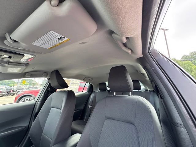 Used 2025 Toyota Prius LE FWD image 26