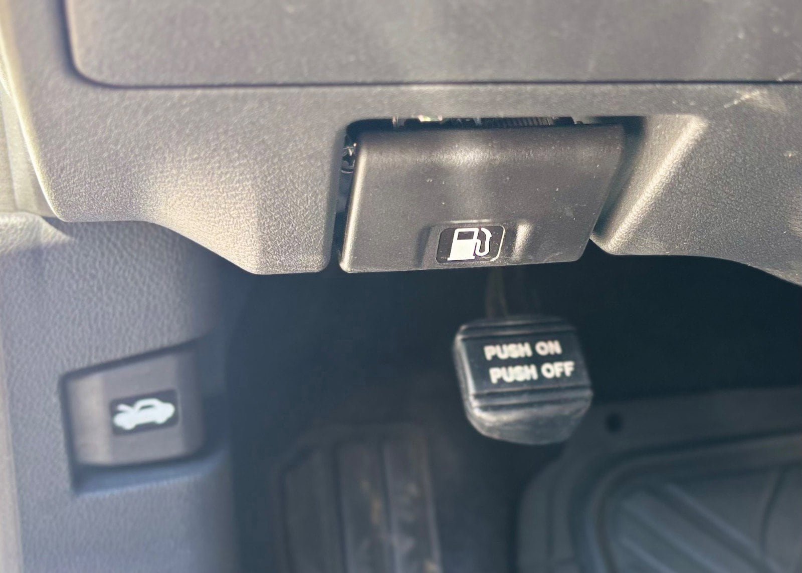 Used 2025 Nissan Altima 2.5 S FWD image 26