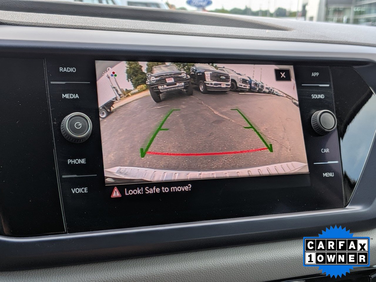 Used 2022 Volkswagen Taos SE FWD image 23