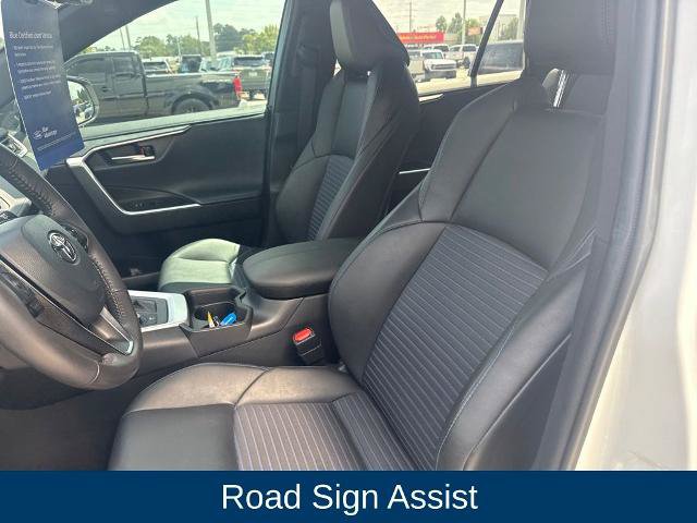 Used 2021 Toyota RAV4 XSE w/ XSE Grade Weather Package AWD/4WD image 13