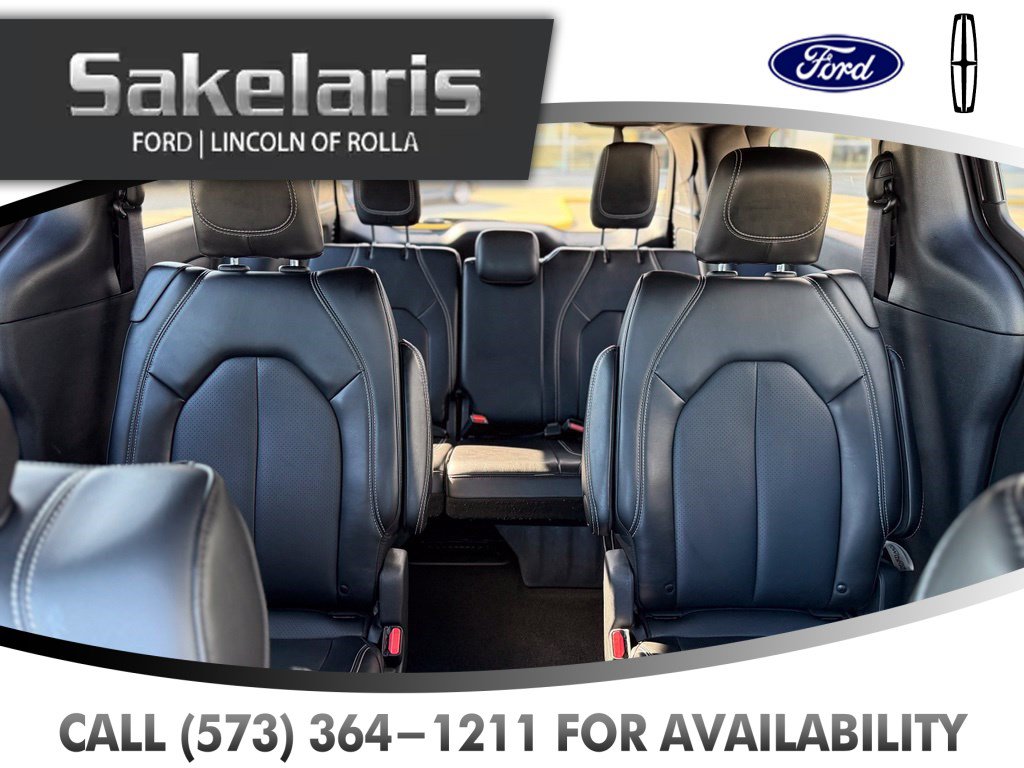 Used 2025 Chrysler Pacifica Select FWD image 33