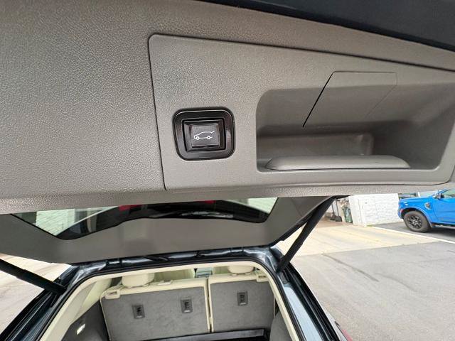 Used 2021 Cadillac XT5 Premium Luxury w/ LPO, Floor Liner Package AWD/4WD image 30