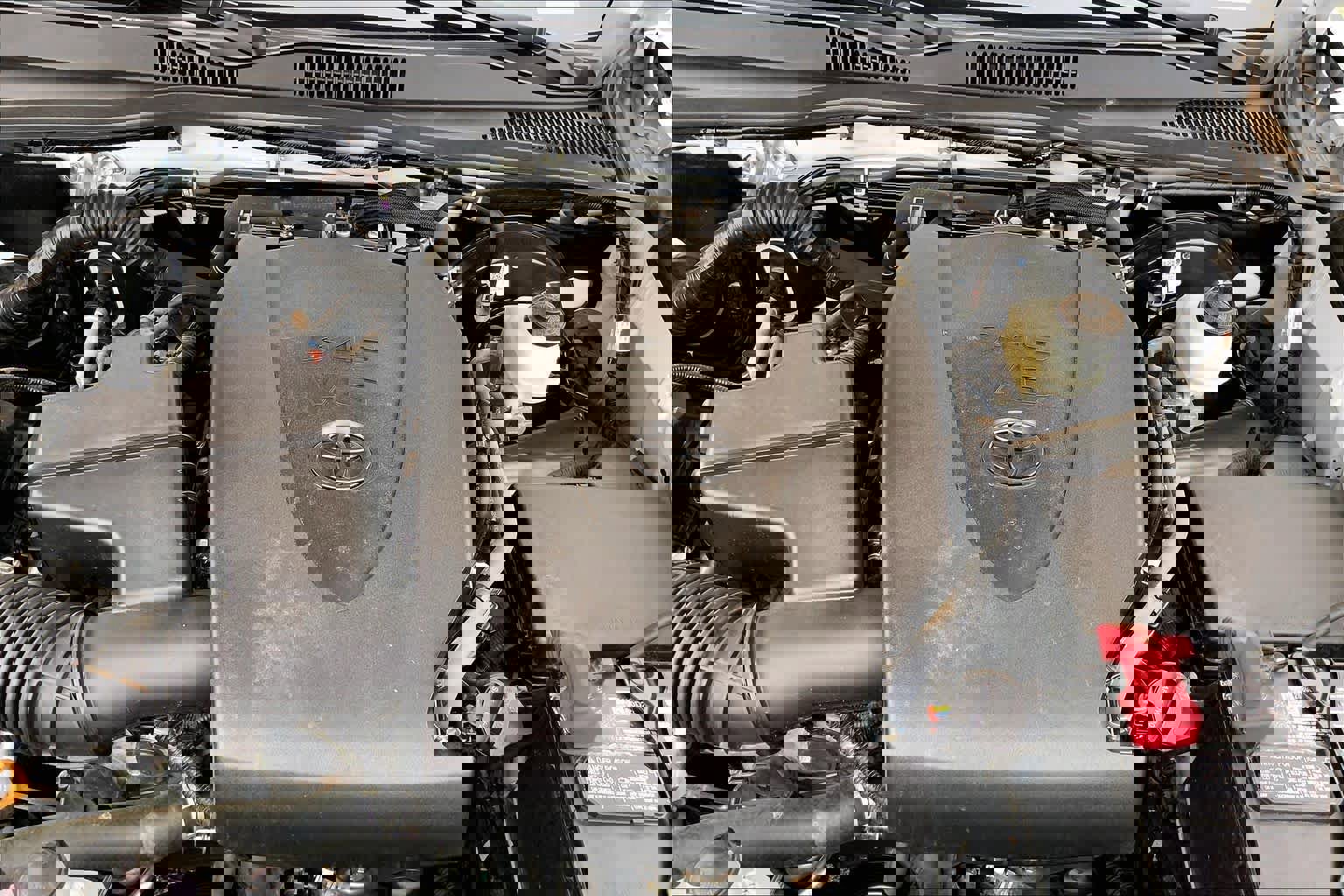 Used 2023 Toyota Tacoma TRD Sport w/ Technology Package image 33